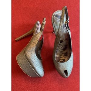 Sam Edelman gold platform peep-toe slingback pumps, 7.5
